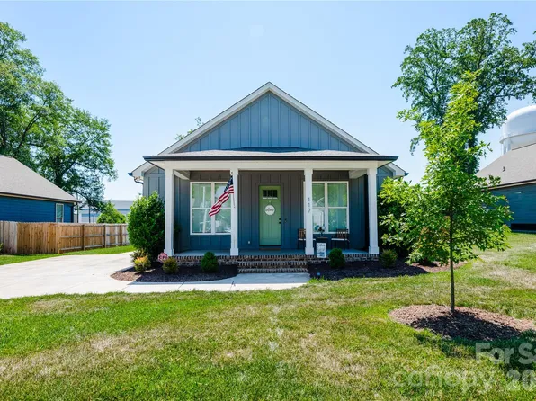 117 Roper St, Belmont, NC 28012