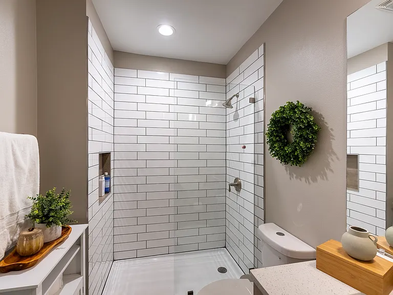 1817 N Arlington Pl #1817 — Photo 6