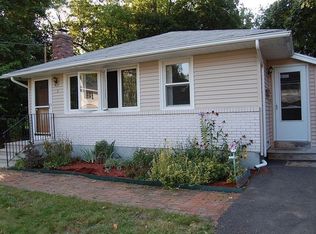 9 Monomoy St, Worcester, MA 01606