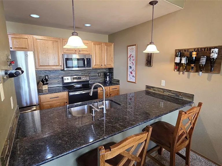720 Lakepoint Dr #B6 — Photo 6