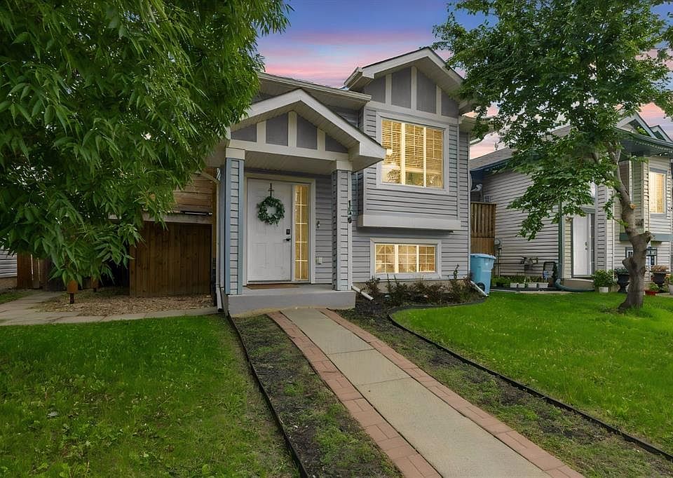 1st image of 136 N Parry Cres