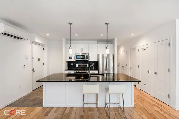 Rented by CORE | media 16