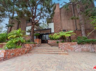 202 San Vicente Blvd APT 15, Santa Monica, CA 90402