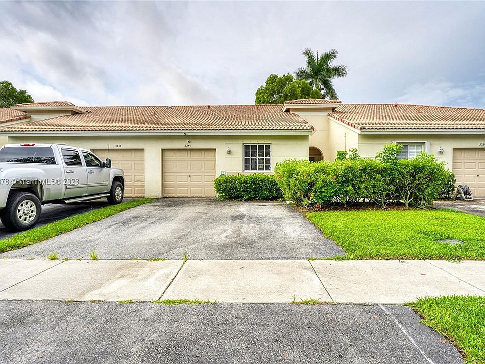 1st image of 3240 SW 50th St