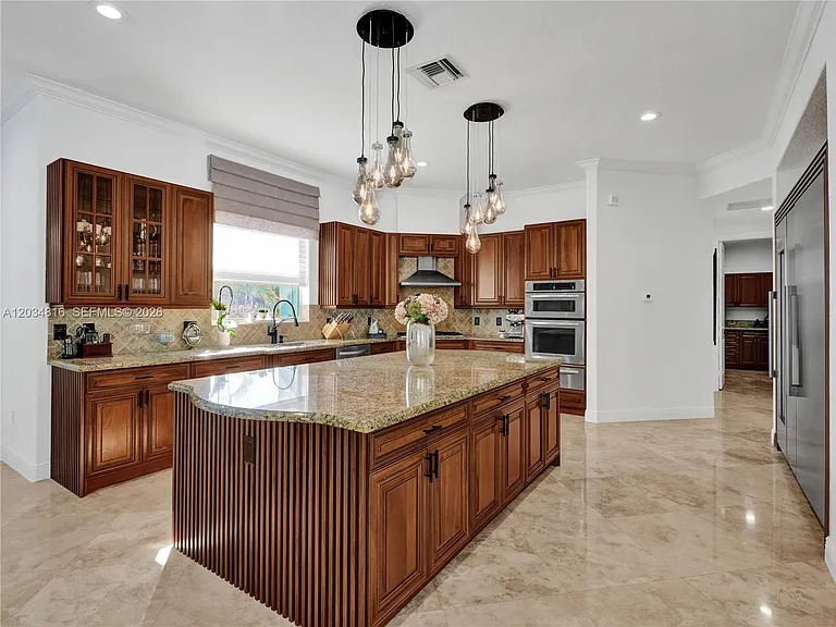 14321 Jockey Cir N — Photo 38