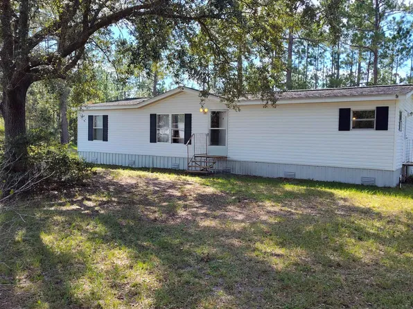 847 Spring Lake Dr, Folkston, GA 31537