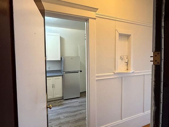 3rd image of 1650 Clay St #7