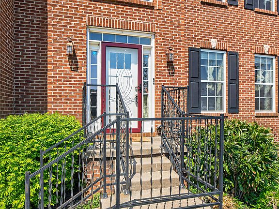 2nd image of 328 Primrose Cir