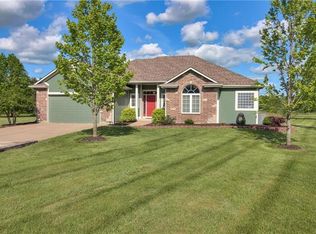 22811 Timberview Rd, Harrisonville, MO 64701