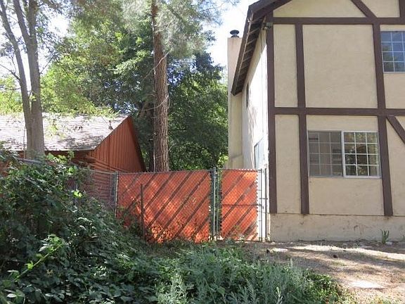 2nd image of 316 Glenn Way