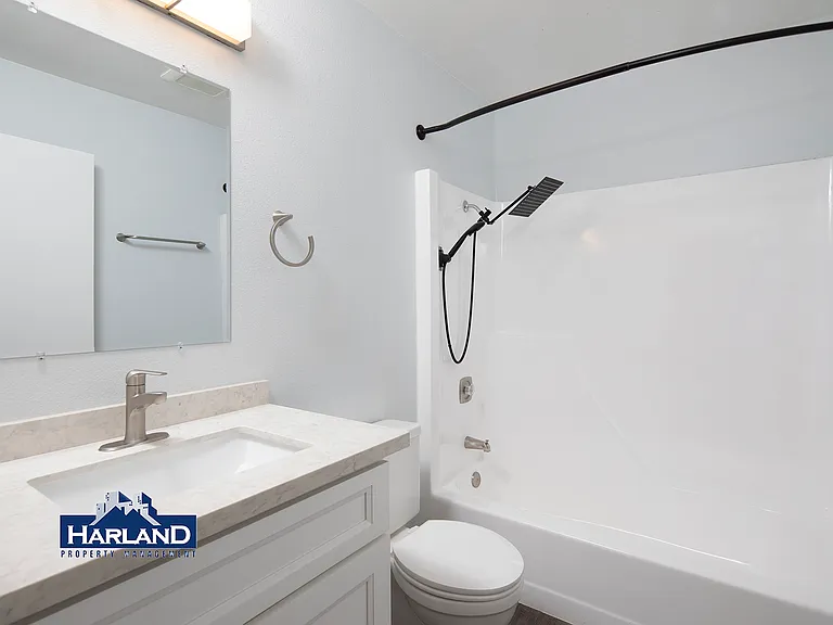 8332 Regents Rd #3A — Photo 10