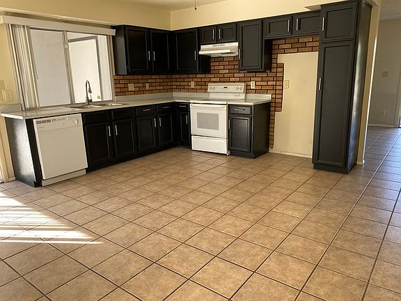 4th image of 14415 N 38th Ave