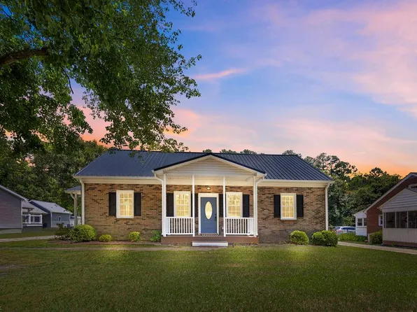 1317 Clay St, Franklin, VA 23851