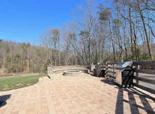 5407 Ridgelea Estates Dr, Roanoke, VA 24018