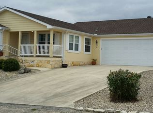 646 Coyote Ridge Dr, Kerrville, TX 78028