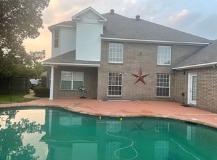 10 Briarwood Cir, Texarkana, TX 75503