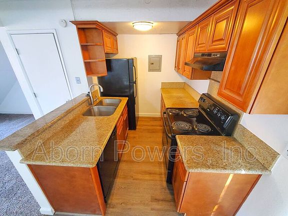 4th image of 2608 T St APT 4