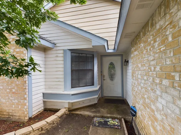4737 Rose Of Sharon Ln, Fort Worth, TX 76137