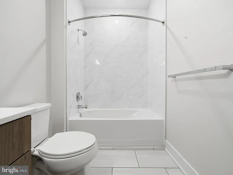 145 Riverhaven Dr #214 — Photo 15