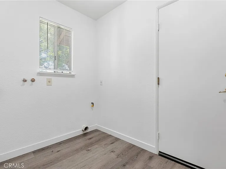 3321 Mountainside Dr — Photo 35
