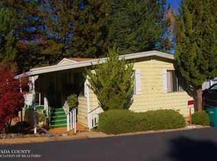 10193 Grinding Rock Dr, Grass Valley, CA 95949