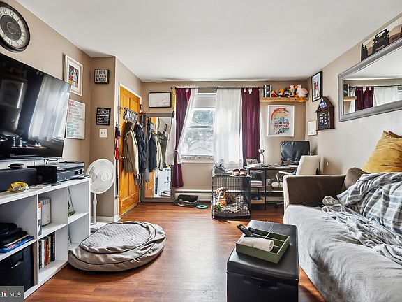 4th image of 405 Borbeck Ave