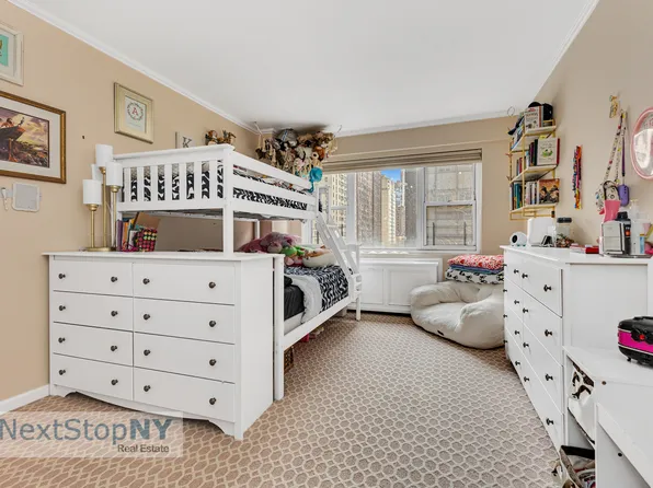 345 East 56th Street image 8 of 14