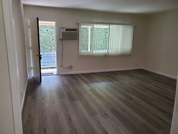 5th image of 14258 Dickens St APT 7