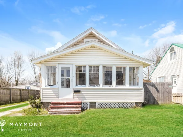 82 28th St NW, Barberton, OH 44203