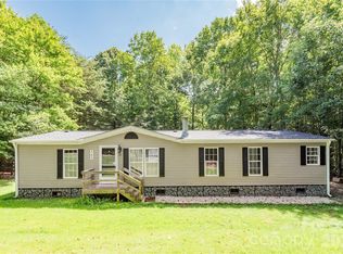 141 Tommys Ln, Mooresville, NC 28117