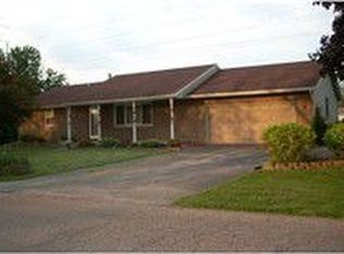 2015 Westgate Ave, Plymouth, IN 46563