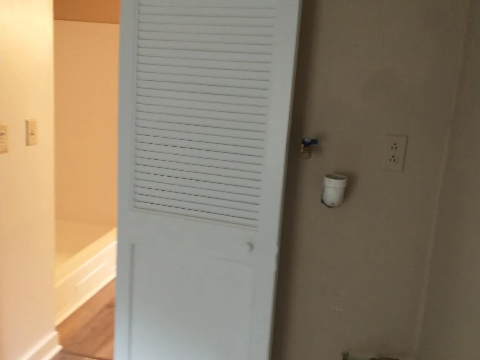 11512 Easum Rd — Photo 3