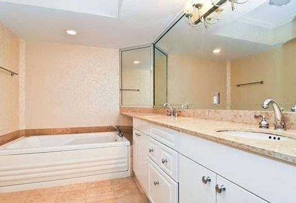 5th image of 4775 Collins Ave APT 905
