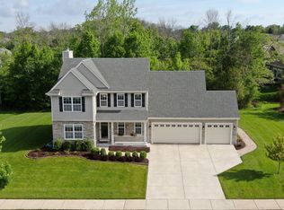 3760 E Green Meadows Dr, Oak Creek, WI 53154
