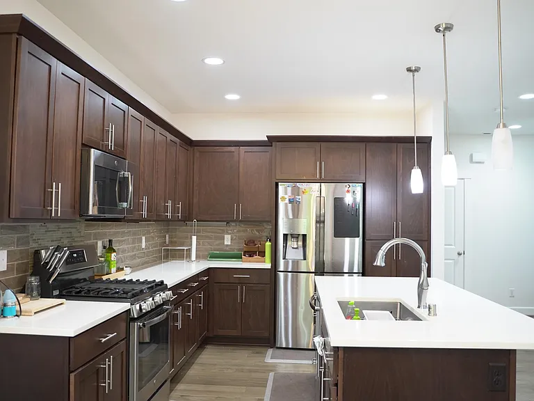 22300 SE 43rd Pl — Photo 9
