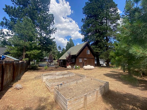 3rd image of 10652 Ponderosa Dr