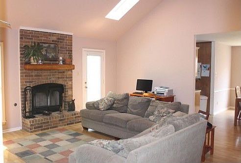 1st image of 2807 Pueblo Ct N