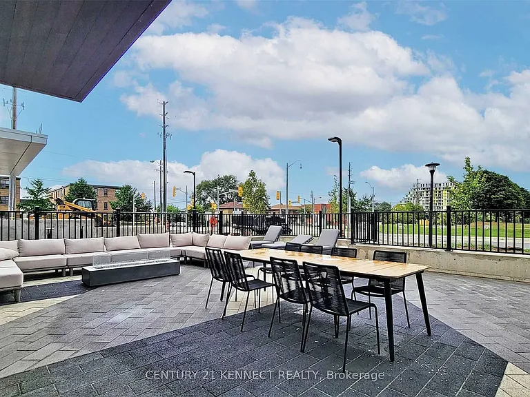 60 George Butchart Dr #Townhouse 2 — Photo 45