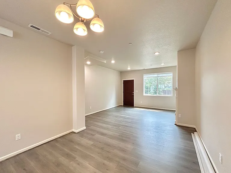 7211 NW Eleanor Ave — Photo 58