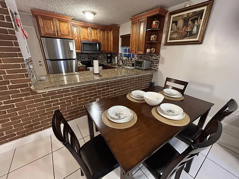7526 SW 7th Ct — Photo 11