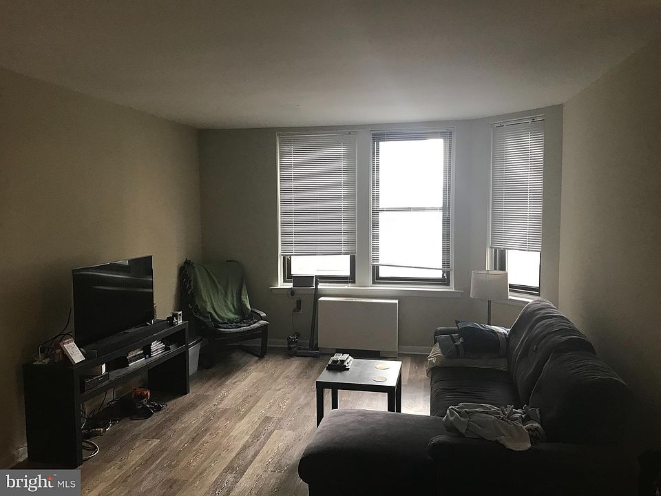 1st image of 135 S 13th St #1106