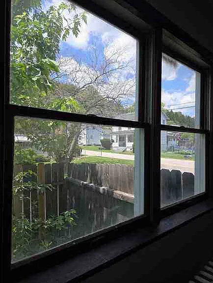 548 Heath St — Photo 15