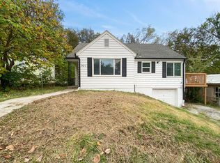 921 S Hawthorne Ave, Independence, MO 64053