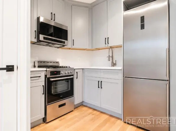 491 Tompkins Avenue image 1 of 6