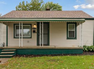 26135 Norfolk St, Inkster, MI 48141