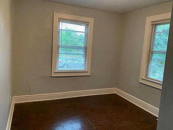 4th image of 852 Northwest Blvd