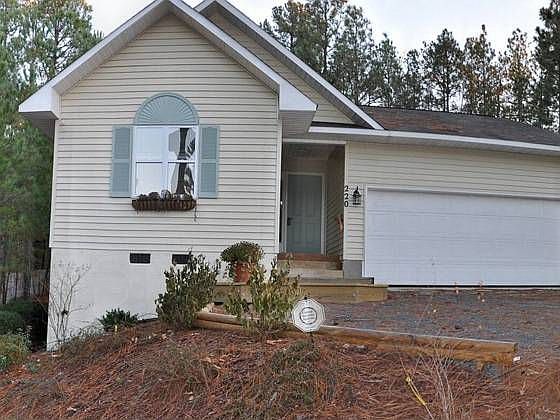 1st image of 220 Longleaf Dr W
