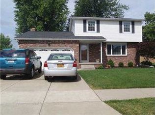 15 Harwood Rd, West Seneca, NY 14224