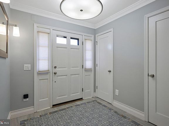 4th image of 3542 S George Mason Dr #25