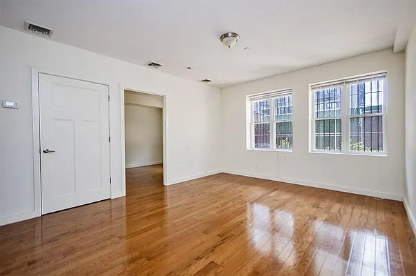 Rented by Level Group | media 26